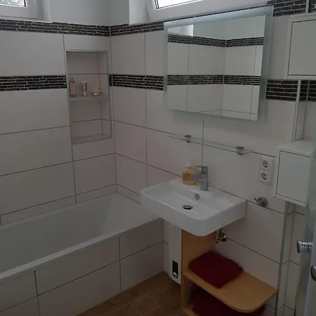 Rheingau - Schoene Moeblierte